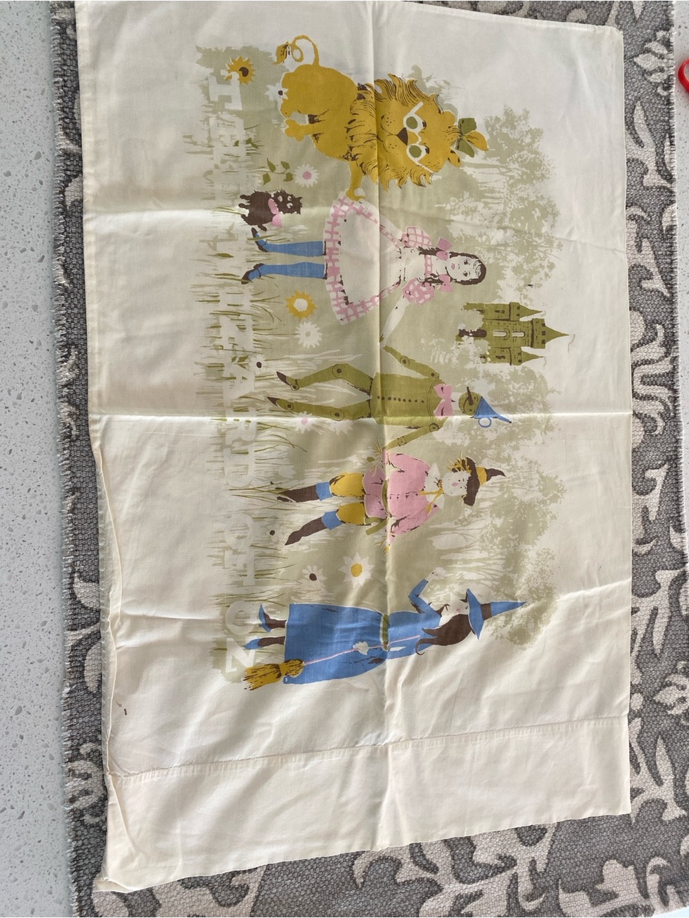 WIZARD OF OZ Fieldcrest Cream Pillowcase vintage antique